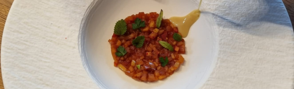 Soupe de Cuchaule AOP, pomme caramélisée, foie gras marbré à la truffe